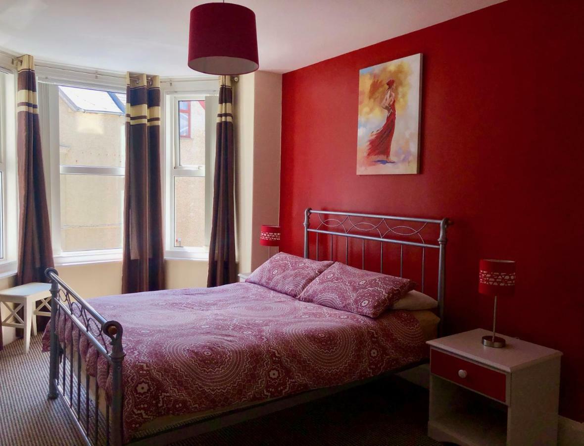 Princess St Apartments Портраш Экстерьер фото